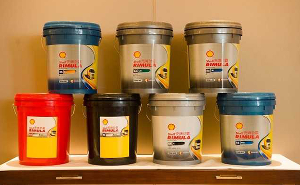 挖掘机润滑油消耗异常是什么原因