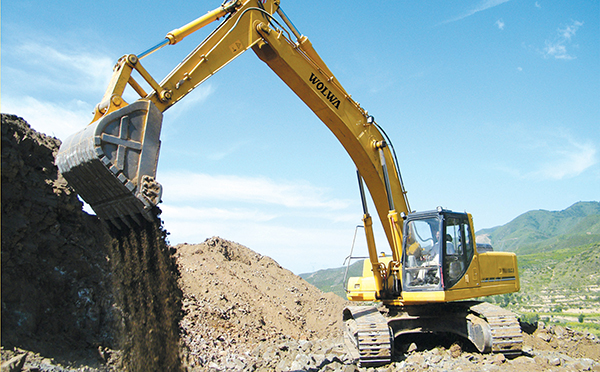 履带挖掘机在土石方工程施工时的应用与购买方法