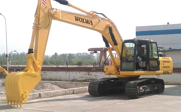 面对挖掘机发动机“油温高、水温高”的情况我们应该怎么办