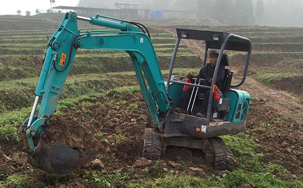 小挖掘机怎么做才能更省油