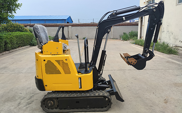 小型挖掘机怎么选择机油