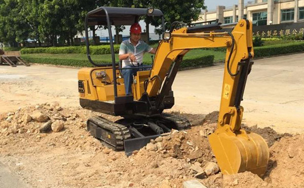 小型挖掘机价格表